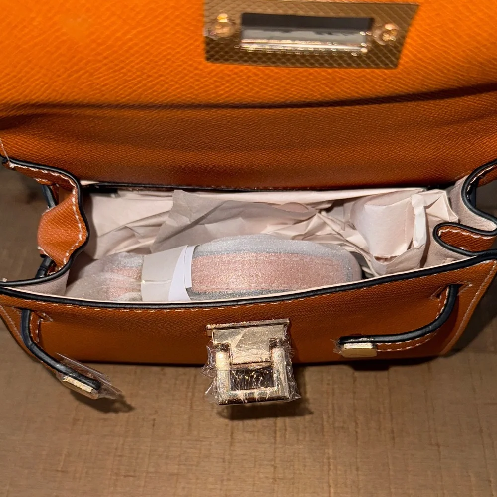 NWOT AMAZON SMALL TAN HANDBAG - Picture 4 of 7